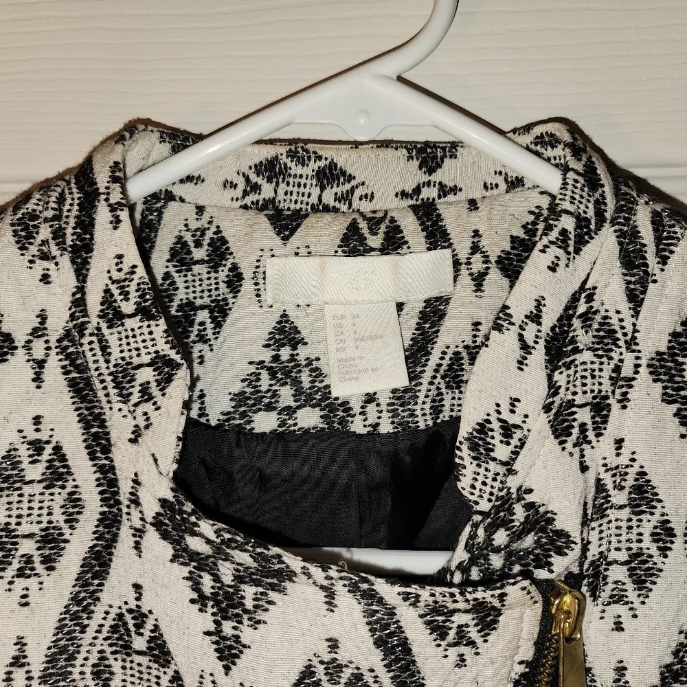 H&M Geometric Jacquard Moto Jacket - Black & White - Gold Hardware - 4 - Picture 5 of 10